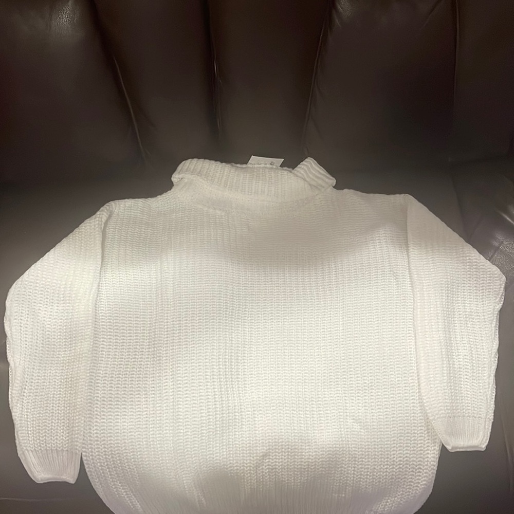 Adika Oversized White Turtle Neck Sweater